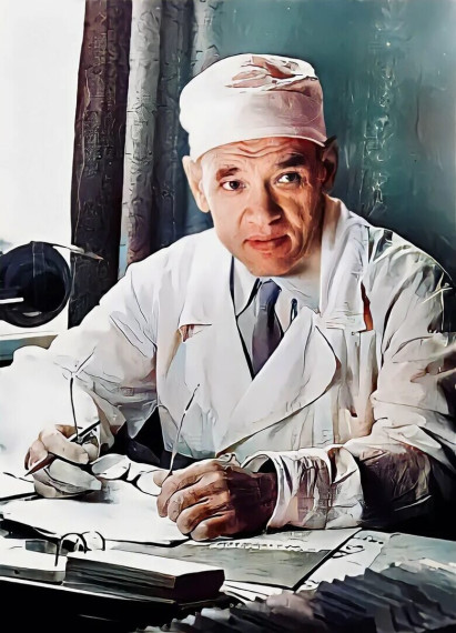 Человеку мало века.